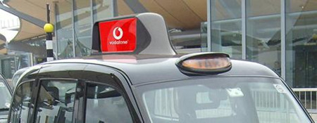 英国推出小型出租车数字标牌